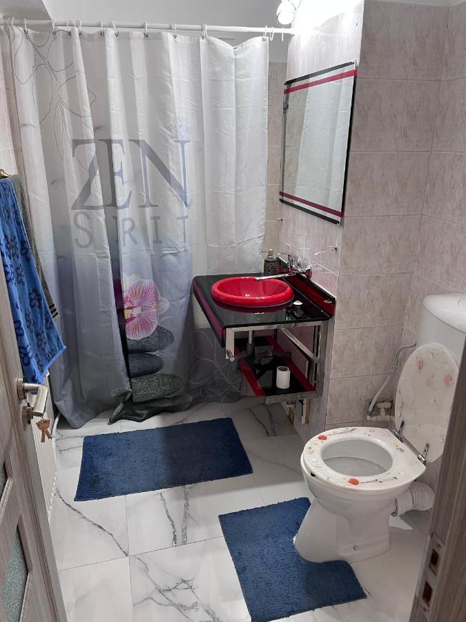 Apartament In Centrul Orasului Bacău Eksteriør billede