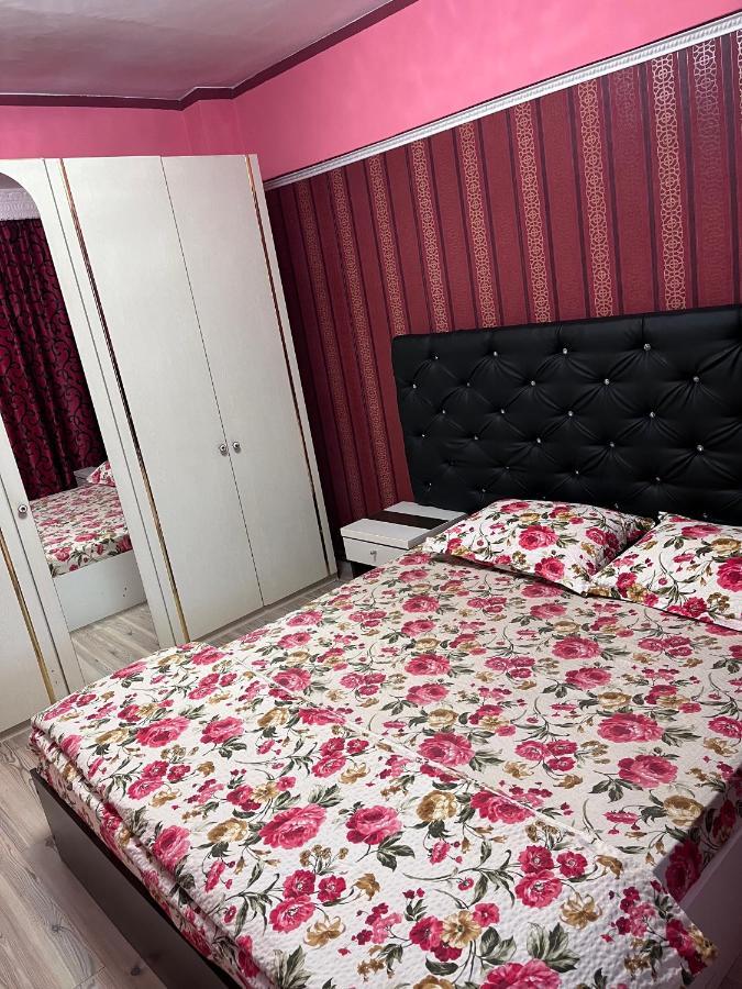 Apartament In Centrul Orasului Bacău Eksteriør billede